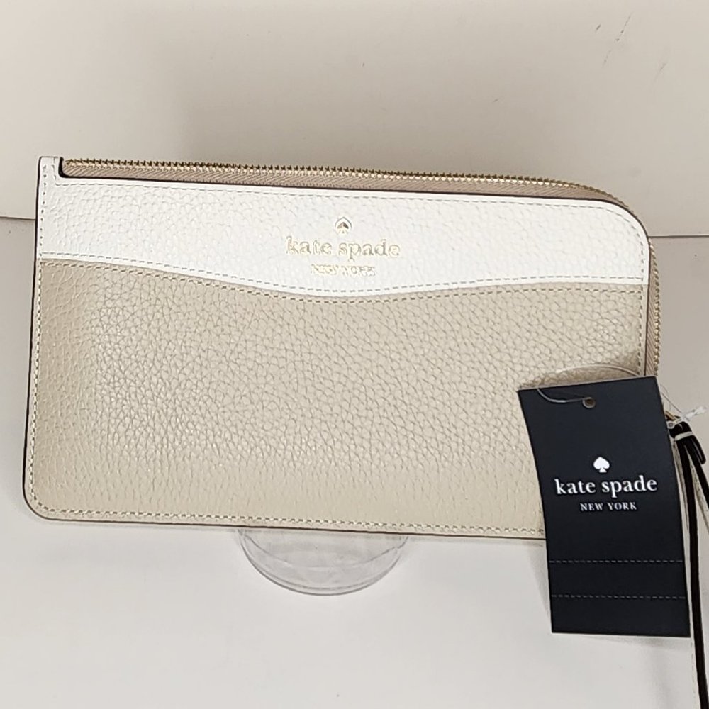 Kate Spade Medium Large Zip Wristlet - Lucy - Pebbled Leather - Light Sand - NWT